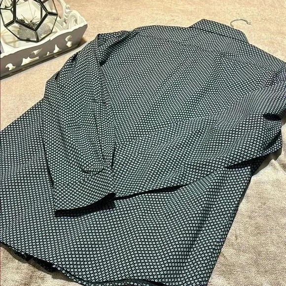 Perry Ellis Men’s Patterned Button Down Shirt - Picture 6 of 6